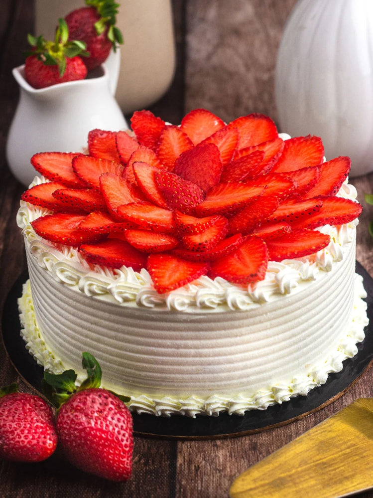 Fresh Strawberry Cream Cake (Seasonal)