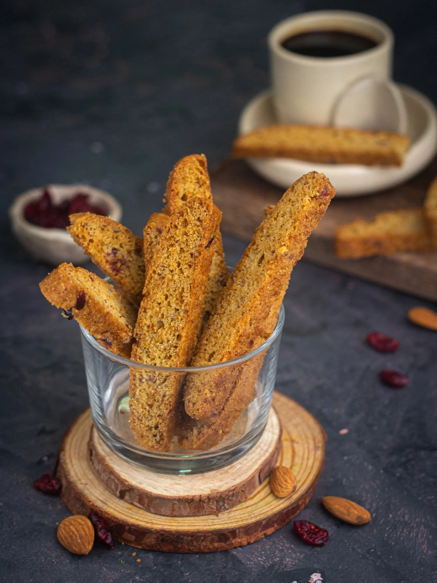 almond cranberry biscotti